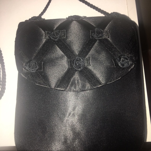 Handbags - Blk Satin Formal Handbag